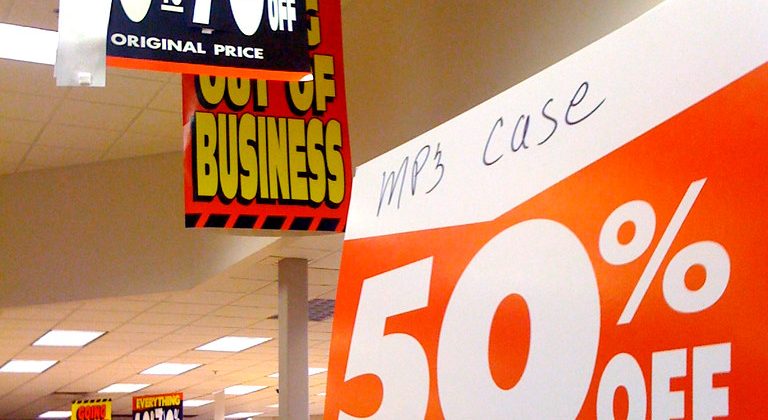 Saks Fifth Avenue’s Bankruptcy Hits Arizona: What the Biltmore Store Closure Means for Luxury Shopping and the Law